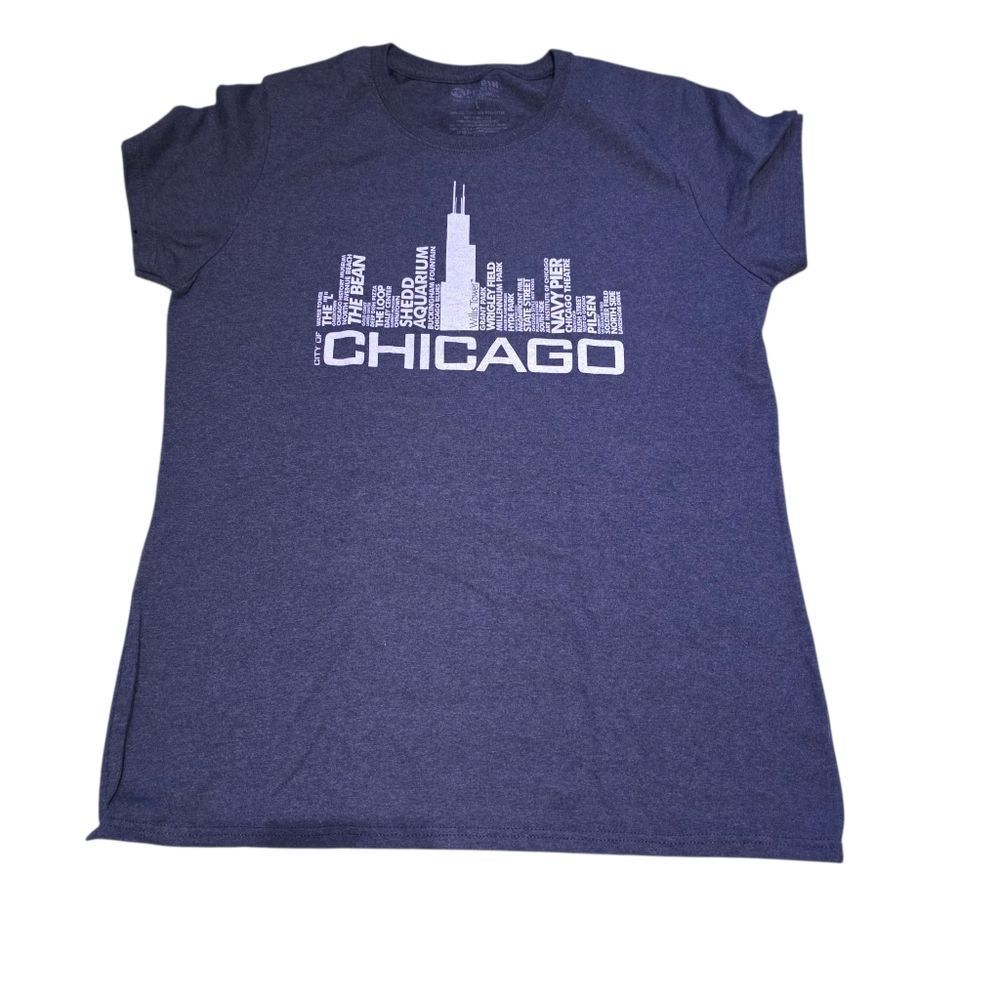 Chicago Skyline Women's T-Shirt - Purple Large